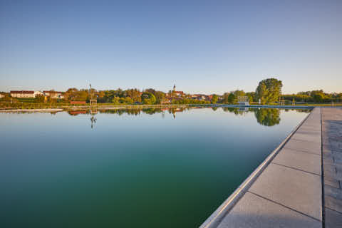 Gemeinde Mitterskirchen Landkreis Rottal-Inn Naturbad am Wassergarten (Dirschl Johann) Deutschland PAN